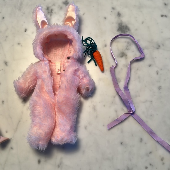 Porcelain doll in Easter bunny outfit - Picture 4 of 9